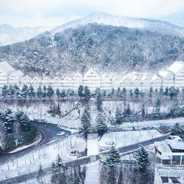 본관 겨울전경 대표이미지